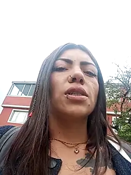 Snapshot of Saray_1-2 chatting on October 20, 6:41 pm Saray 1-2 online show from October 20, 6:41 pm