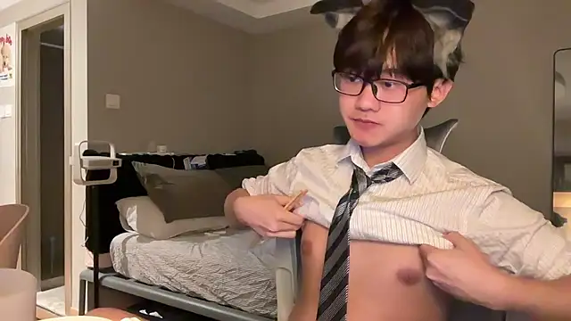 Snapshot of iambennet chatting on January 9, 10:51 am iambennet online show from January 9, 10:51 am