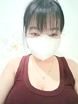 Snapshot of Xuka203 chatting on February 4, 12:27 am Xuka203 online show from February 4, 12:27 am