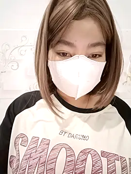 Snapshot of Xuka203 chatting on February 7, 5:33 am Xuka203 online show from February 7, 5:33 am