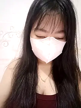 Snapshot of Xuka203 chatting on March 3, 12:17 am Xuka203 online show from March 3, 12:17 am