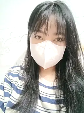 Snapshot of Xuka203 chatting on March 5, 1:01 am Xuka203 online show from March 5, 1:01 am