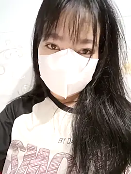 Snapshot of Xuka203 chatting on March 7, 12:29 am Xuka203 online show from March 7, 12:29 am