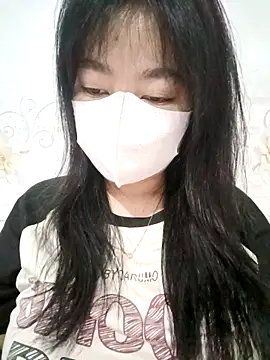 Snapshot of Xuka203 chatting on April 2, 1:36 am Xuka203 online show from April 2, 1:36 am