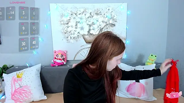 Evarey  online show from December 19, 6:31 am