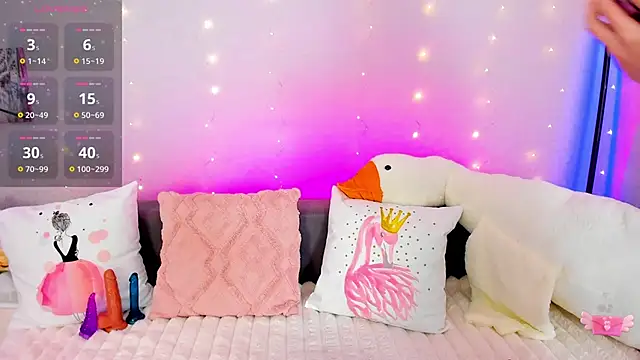 Evarey  online show from February 26, 5:39 am