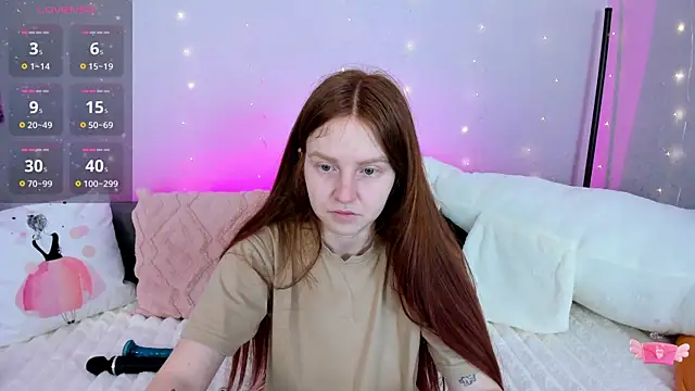 Evarey  online show from March 31, 4:46 am