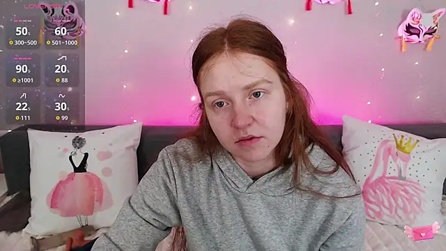 Evarey  online show from May 14, 5:03 am