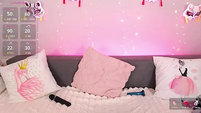 Evarey  online show from May 18, 4:07 am