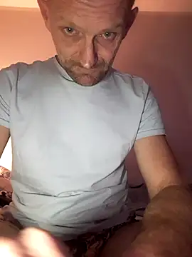 Snapshot of Remello1 chatting on November 13, 6:18 pm Remello1 online show from November 13, 6:18 pm