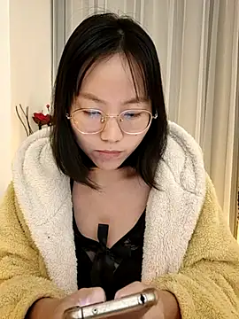 nini10052025 online show from November 5, 1:49 am