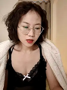 nini10052025 online show from November 20, 1:28 am