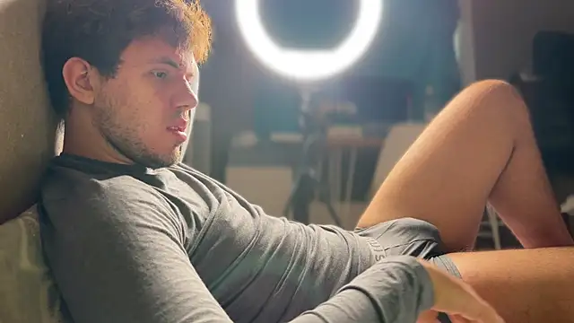 mynameischris online show from November 5, 8:14 am