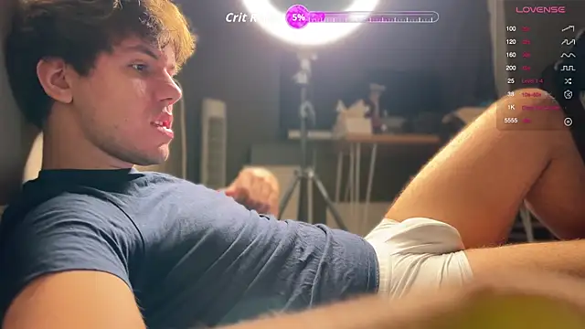 mynameischris online show from November 20, 11:43 am