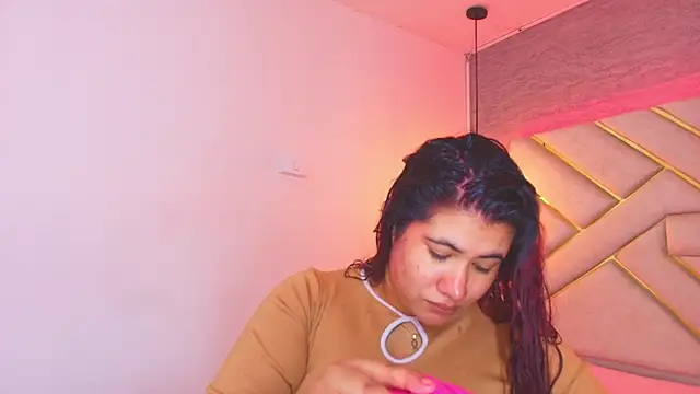 Addyy 02 online show from October 31, 11:33 am