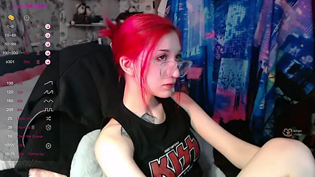 Snapshot of Dreamy_Red_Girl chatting on October 7, 5:43 pm Dreamy Red Girl online show from October 7, 5:43 pm