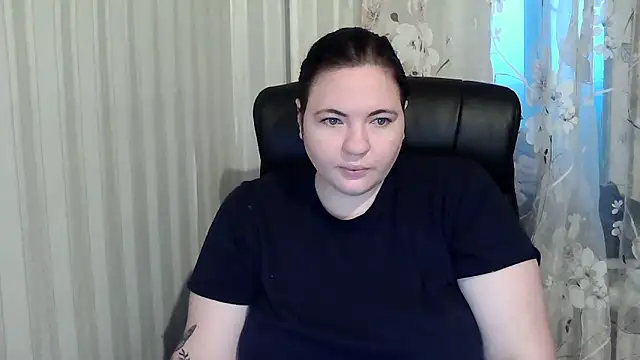 XLisaBlueXs  online show from October 8, 4:32 am