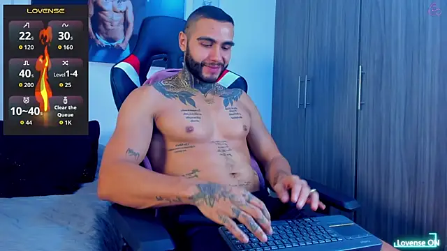 Snapshot of Danny_Willson chatting on March 17, 1:36 pm Danny Willson online show from March 17, 1:36 pm