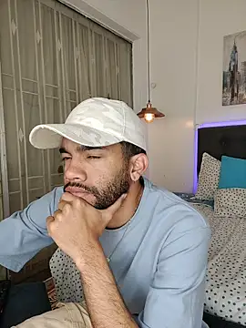 andresnoir  online show from January 17, 2:00 pm