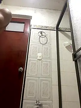 andresnoir  online show from January 18, 12:31 pm