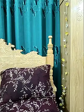 Beauty Queen Soniya online show from May 3, 11:55 pm