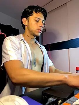 ErosDominant online show from October 18, 6:26 am