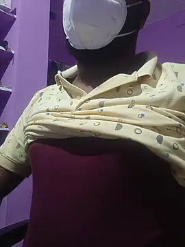 Snapshot of Y0ur_Slave chatting on January 13, 5:07 pm Y0ur Slave online show from January 13, 5:07 pm