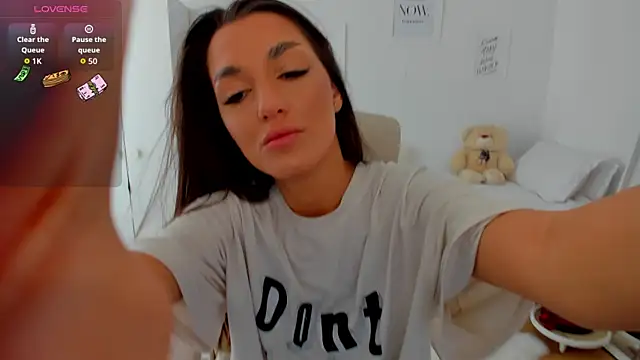 bubbledoll77 online show from May 11, 7:25 am