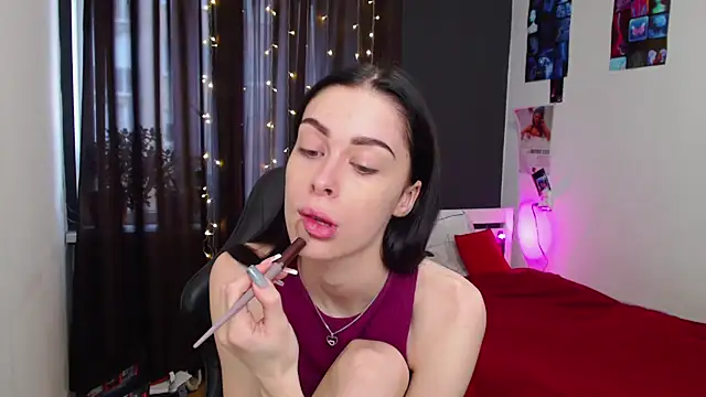 ariel is on vacation online show from November 3, 9:21 am