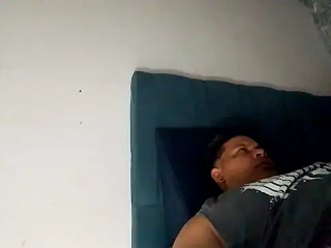 jordan bigcock  online show from February 19, 1:34 am