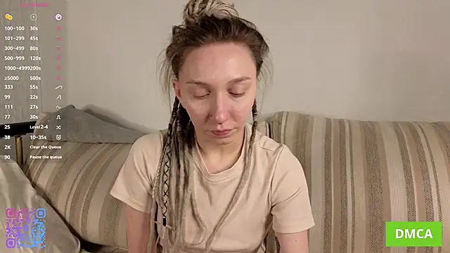 Snapshot of JohnetteConstine chatting on October 28, 5:11 am JohnetteConstine online show from October 28, 5:11 am