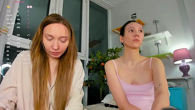 Snapshot of JohnetteConstine chatting on December 20, 5:42 pm JohnetteConstine online show from December 20, 5:42 pm