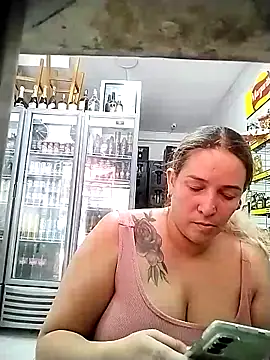 bighottits online show from October 17, 5:37 pm