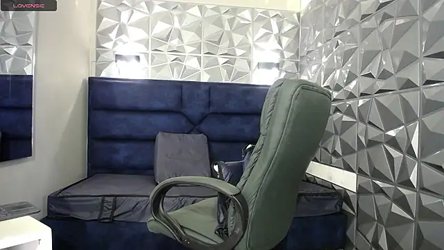 Snapshot of nairobi8 chatting on February 18, 10:06 pm nairobi8 online show from February 18, 10:06 pm