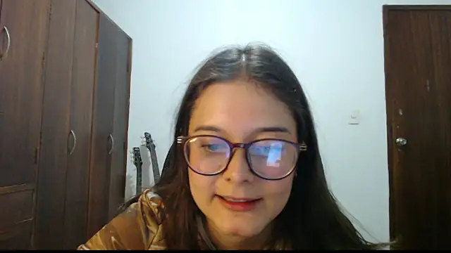 CarlaLorez online show from March 6, 12:07 am