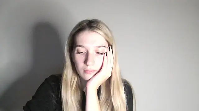 Snapshot of Lucyreeel_ chatting on October 13, 4:07 pm Lucyreeel online show from October 13, 4:07 pm