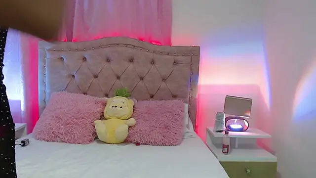 Snapshot of kathy_hot_ chatting on October 19, 3:51 am kathy hot online show from October 19, 3:51 am