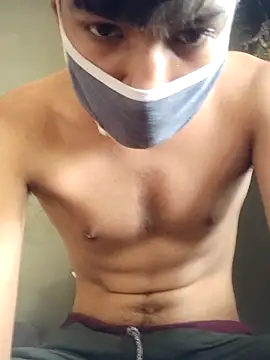 Snapshot of use_19 chatting on November 18, 6:18 am use 19 online show from November 18, 6:18 am