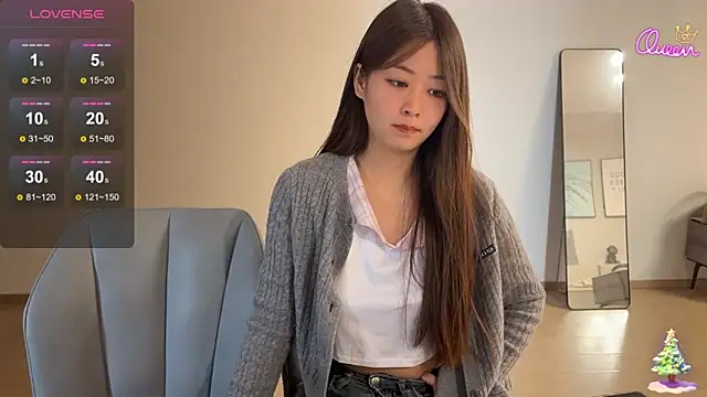 Alyssa-8 online show from March 25, 5:13 am