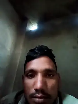 Snapshot of BiggerDickGuy chatting on October 13, 12:43 am BiggerDickGuy online show from October 13, 12:43 am