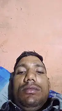 Snapshot of BiggerDickGuy chatting on November 10, 10:09 pm BiggerDickGuy online show from November 10, 10:09 pm