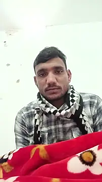 Snapshot of BiggerDickGuy chatting on January 6, 5:44 am BiggerDickGuy online show from January 6, 5:44 am