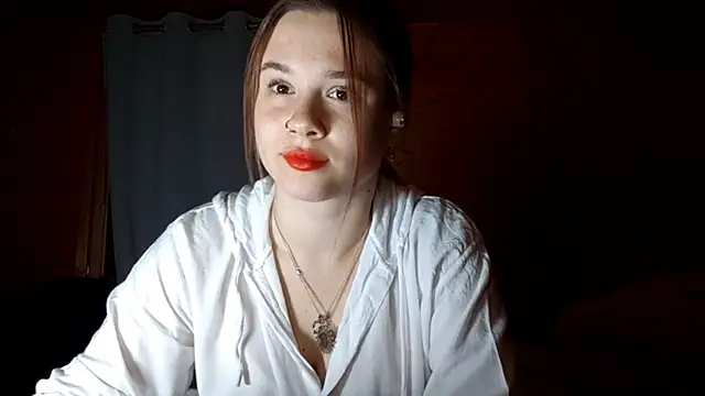 Snapshot of QuiveredFrown chatting on October 7, 5:43 pm QuiveredFrown online show from October 7, 5:43 pm