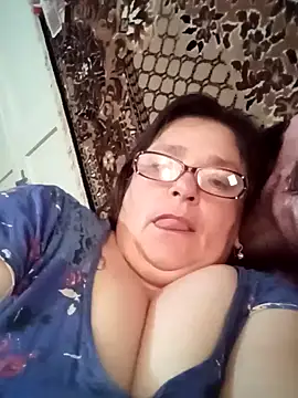 Snapshot of MilaCold5443 chatting on May 8, 12:43 pm MilaCold5443 online show from May 8, 12:43 pm