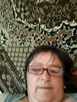 Snapshot of MilaCold5443 chatting on June 7, 10:08 am MilaCold5443 online show from June 7, 10:08 am