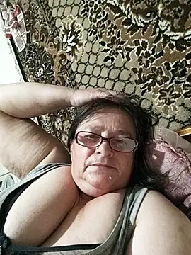 Snapshot of MilaCold5443 chatting on June 23, 9:24 pm MilaCold5443 online show from June 23, 9:24 pm