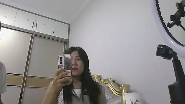 Snapshot of Fbbyyyyyy chatting on October 17, 2:52 pm Fbbyyyyyy online show from October 17, 2:52 pm