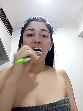 AbbyLewiis online show from November 4, 11:09 am