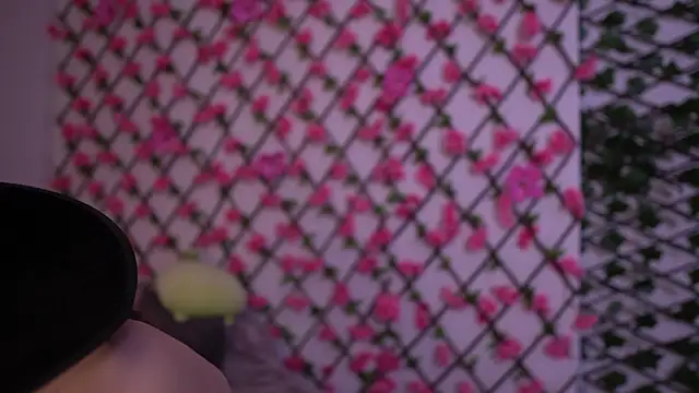 Petite Polly online show from October 28, 6:10 pm