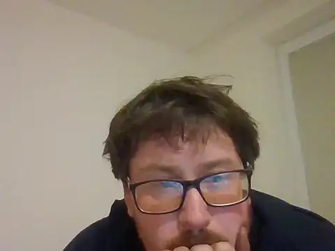 czechguy online show from October 11, 5:00 pm